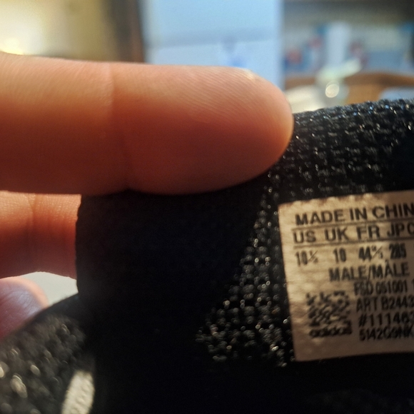 Adidas running shoes - Picture 4 of 4